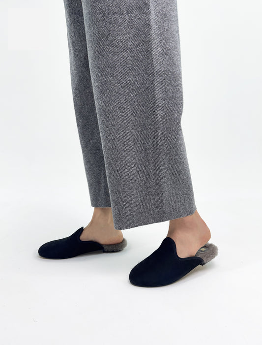 Ryn Winter Slippers in Black